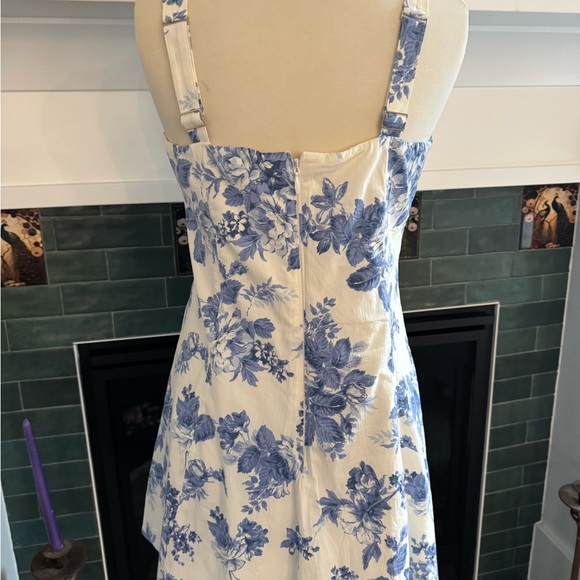 Abercrombie & Fitch Sundress NWT LP Fully lined blue & white floral 98% cotton 🪻 - Picture 3 of 7